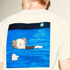 Uniqlo x KAWS White Graphic Tee